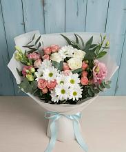 Букет цветов из:  Розы, Лизиантусы и Хризантемы в Красногорский Республики Марий Эл