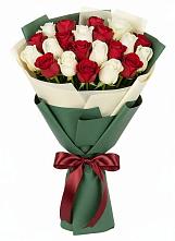 Букет Микс из красных и белых роз в Красногорский Республики Марий Эл