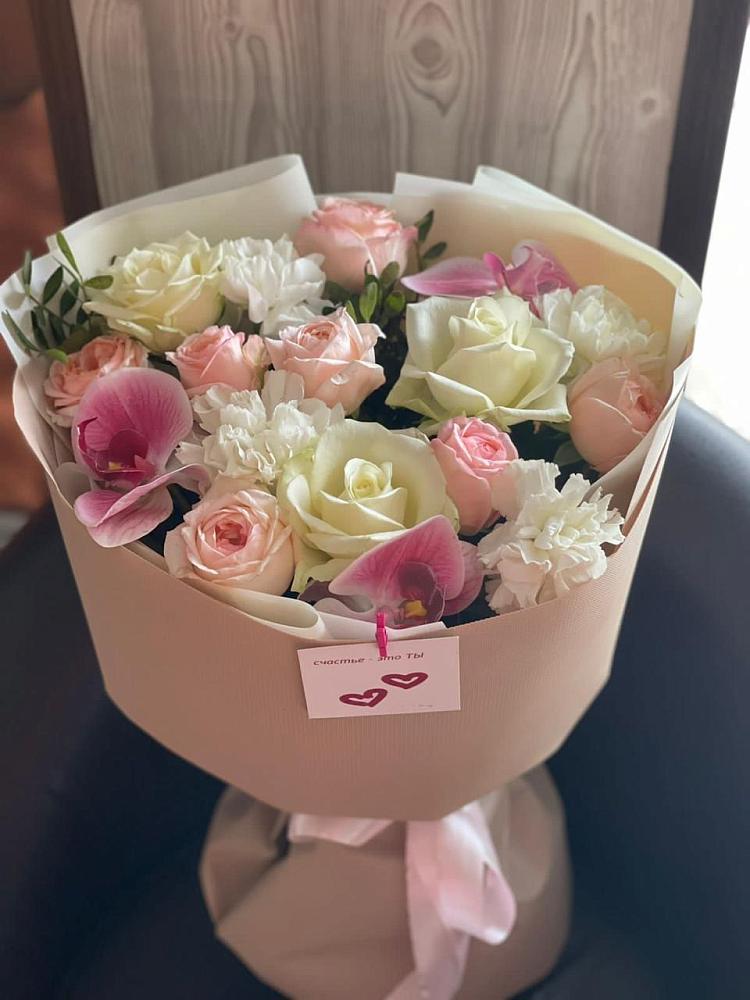 Букет цветов из: Орхидеи, Розы и Гвоздики в Красногорский Республики Марий Эл