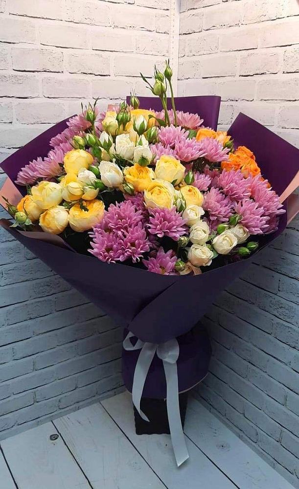 Букет цветов из: Хризантемы и Розы в Красногорский Республики Марий Эл