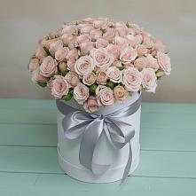 Цветочная композиция из Розы в шляпной коробке в Красногорский Республики Марий Эл