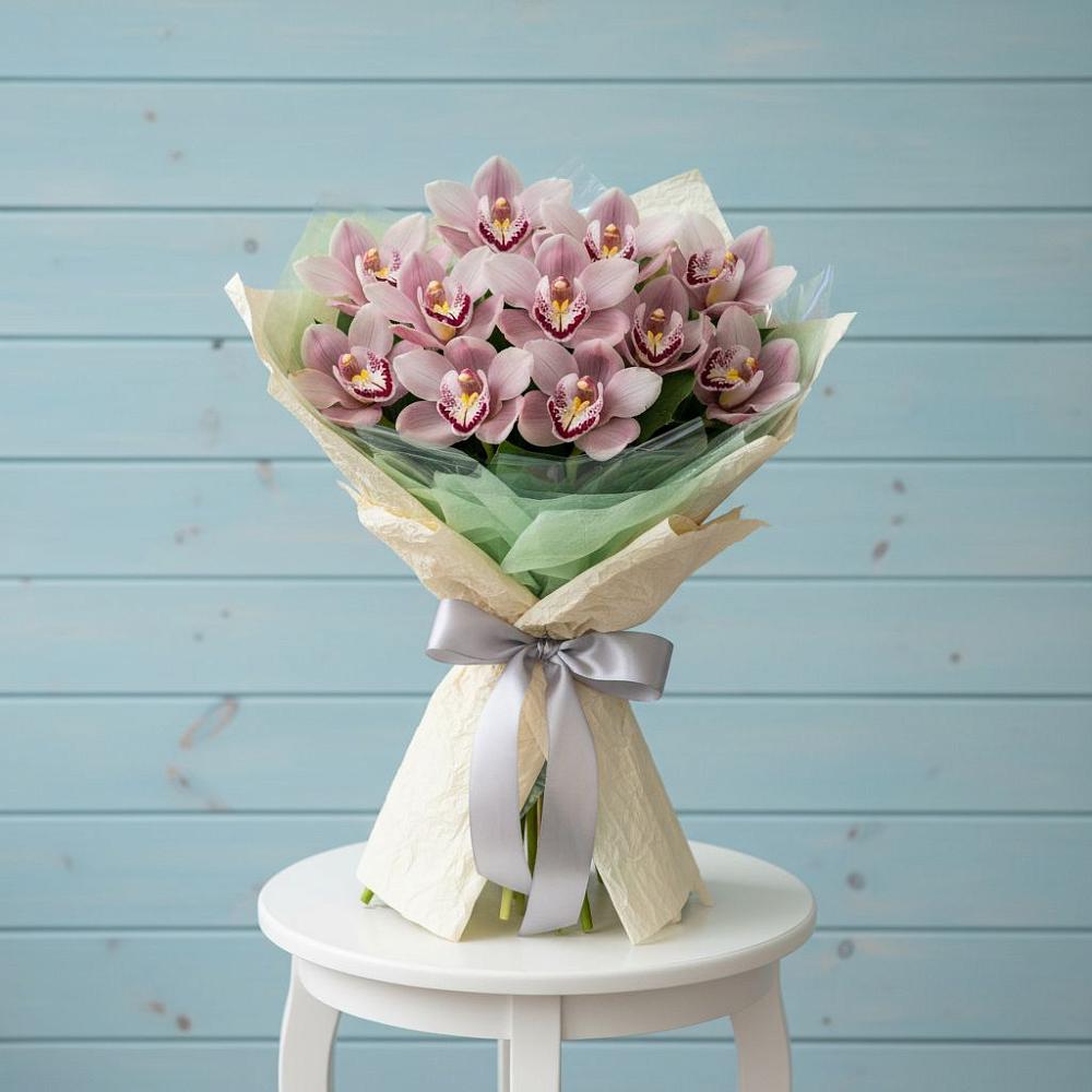 Букет цветов из: Орхидеи и Розы в Красногорский Республики Марий Эл