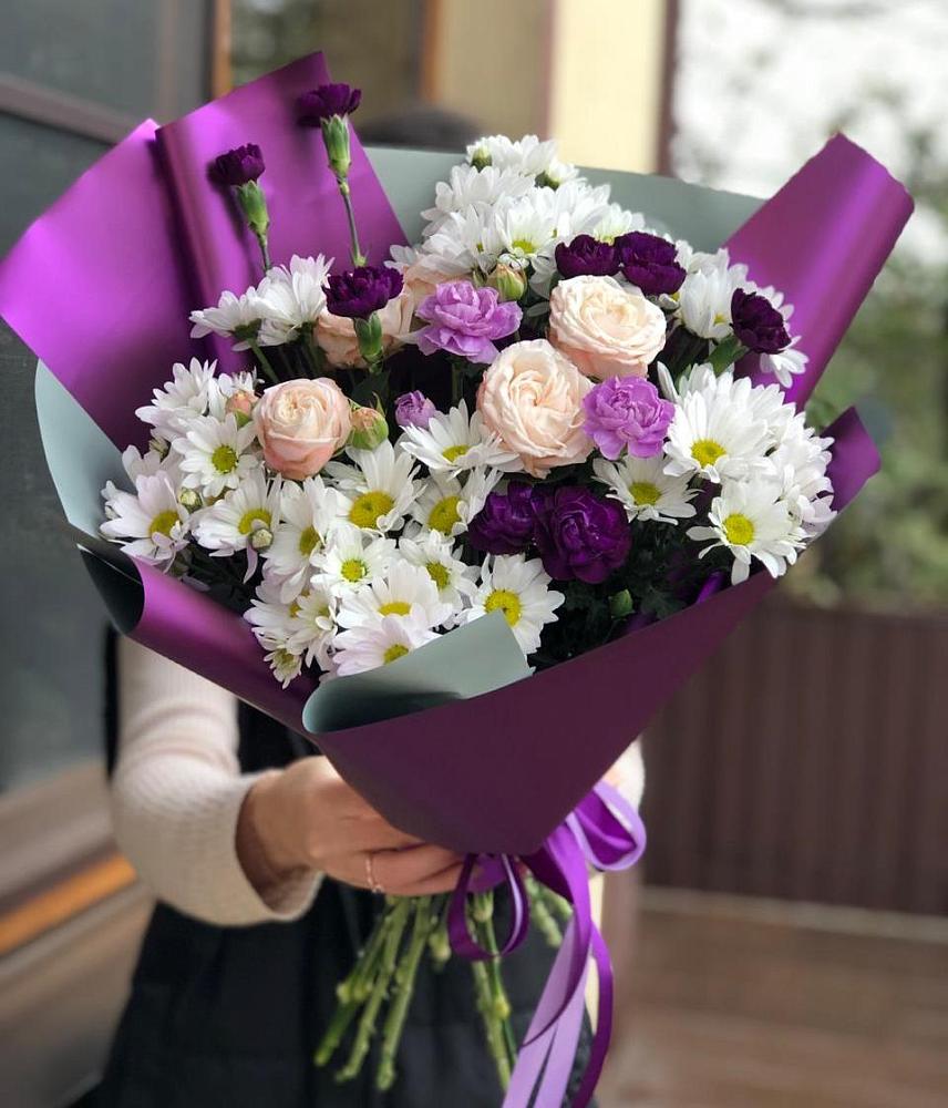 Букет цветов из: Хризантемы, Гвоздики и Розы в Красногорский Республики Марий Эл