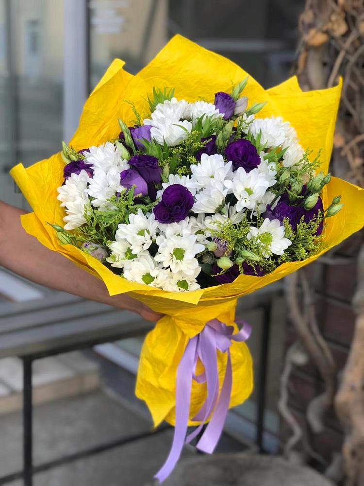Букет цветов из: Ирисы, Хризантемы и Ромашки в Красногорский Республики Марий Эл