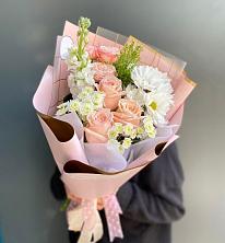 Букет цветов из:  Хризантемы и Розы в Красногорский Республики Марий Эл