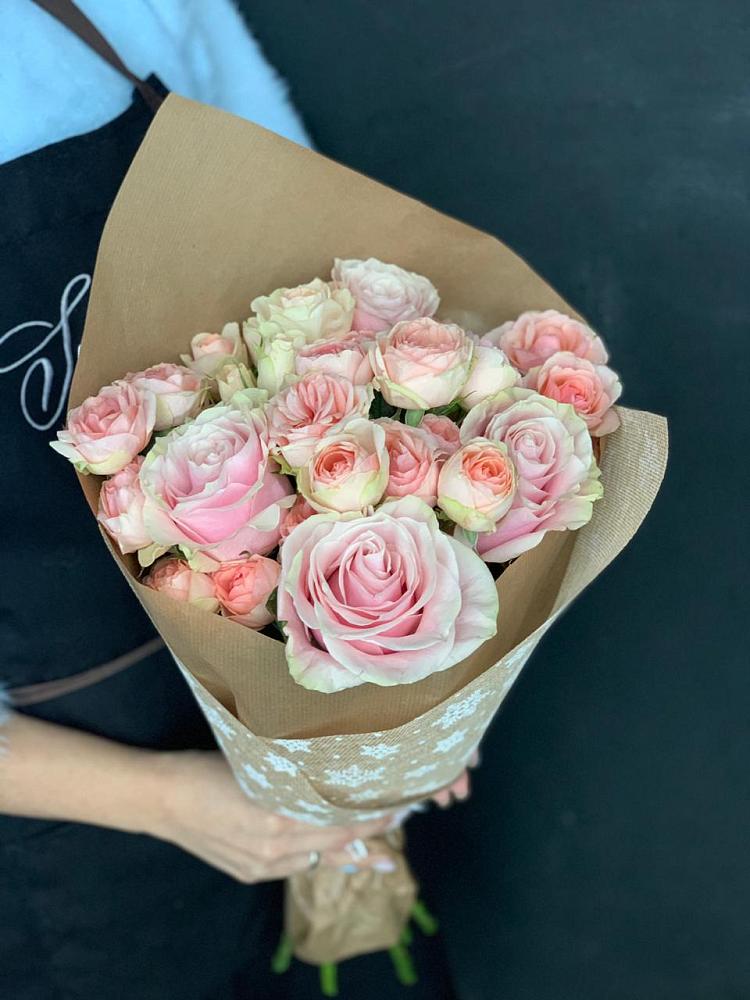 Букет цветов из: Хризантемы и Розы в Красногорский Республики Марий Эл