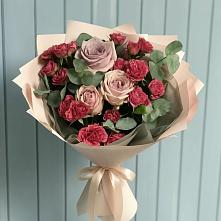 Букет цветов из:  Гвоздики и Розы в Красногорский Республики Марий Эл