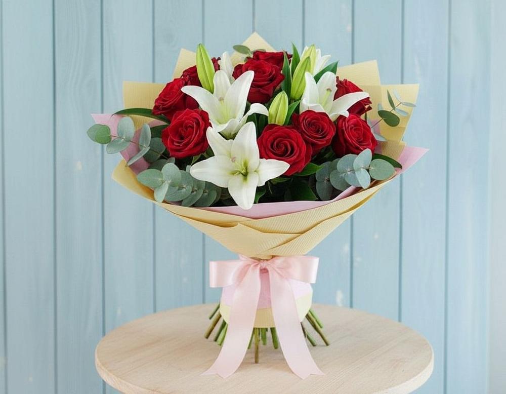 Букет цветов из: Лилии и Розы в Красногорский Республики Марий Эл